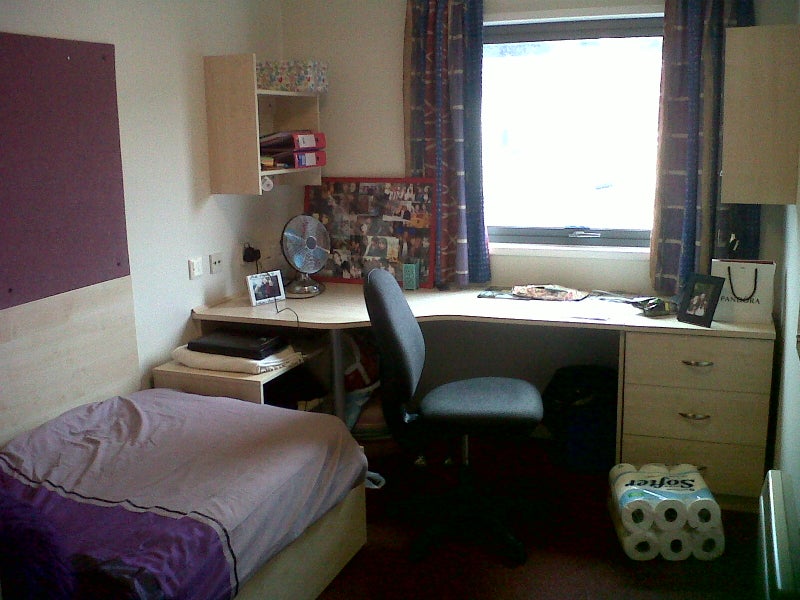 room in alexandra works halls asap from spare room co uk alexandra works